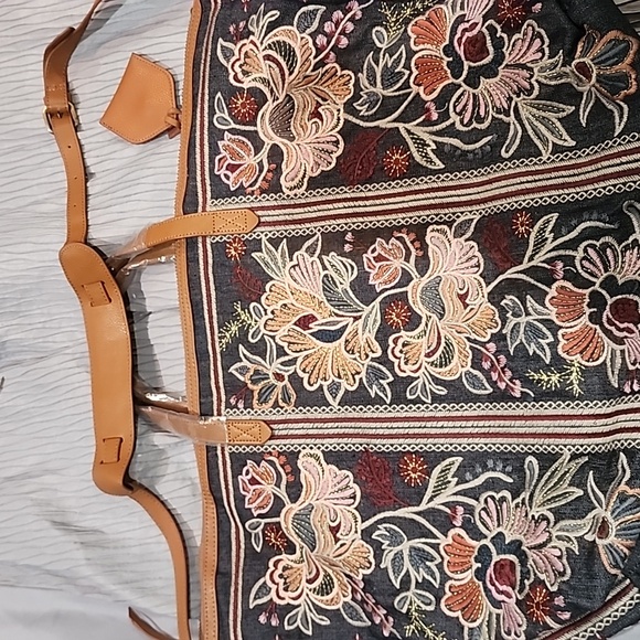 Nwt Johnny Was Weekend Bag - Picture 4 of 6